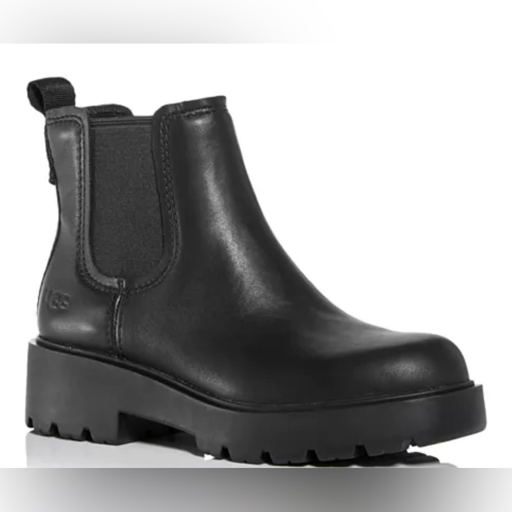UGG Women's Markstrum Block Heel Chelsea Black Boots